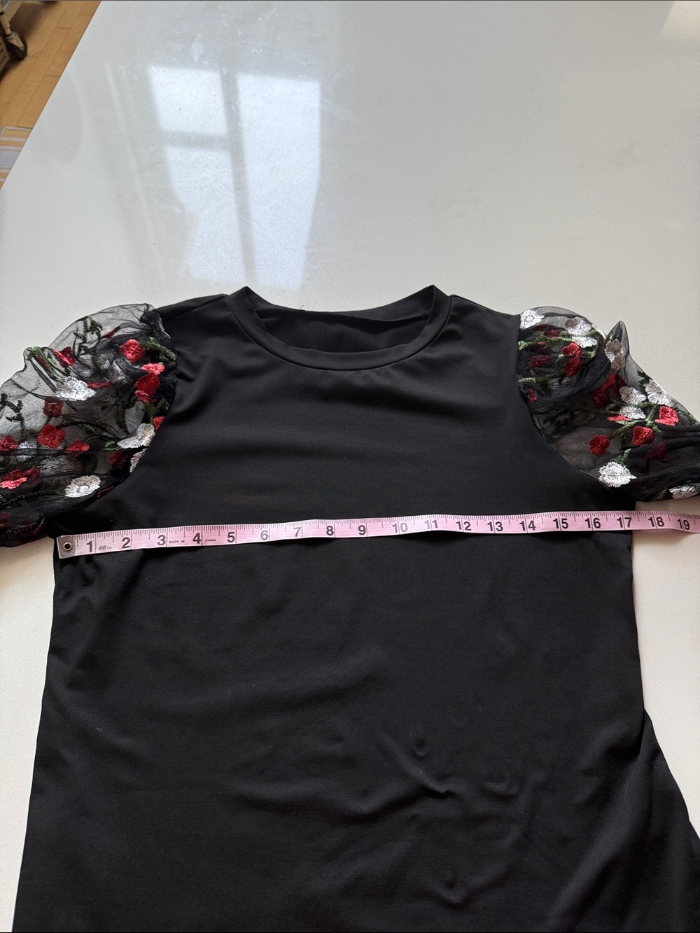 Floral Sheer-Sleeve Embroidered Women's Top, Long Cuffs, Black, Size L - Picture 7 of 9